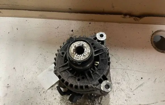Peugeot 407 Generator/alternator 141106 869810716