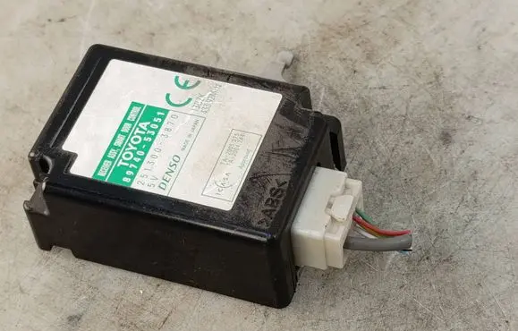 Lexus IS 220D-250-350 Door control unit/module 8974053051 43392M 2513003870