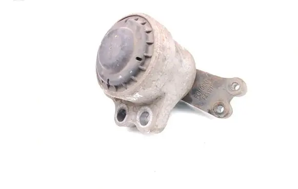 Engine mount bracket