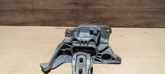 Peugeot 2008 II Gearbox mounting bracket 9824312980 4A109760