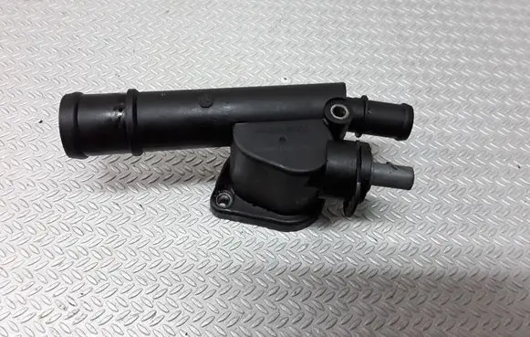 Volkswagen Golf V Engine coolant pipe/hose