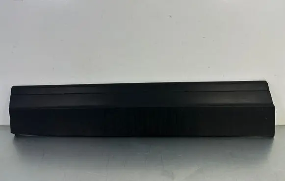 Volkswagen Touareg III Front door trim (molding) 760854939