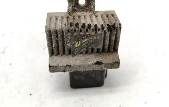 Glow plug pre-heat relay