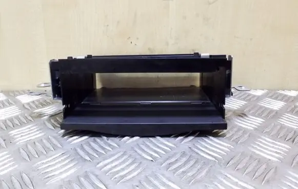 Mercedes-Benz ML W164 Dashboard storage box/compartment A2516800431