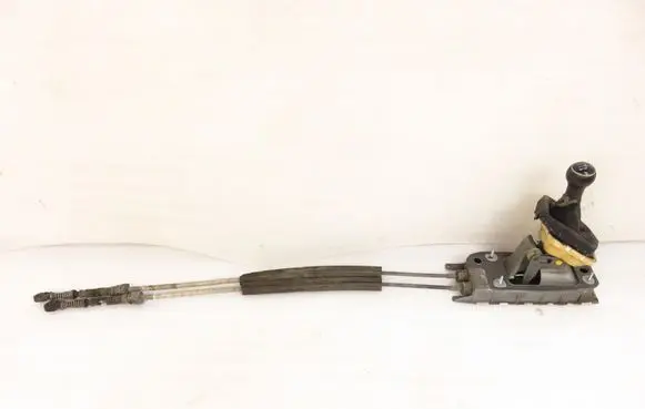 Volkswagen Golf V Gear shifter/selector 