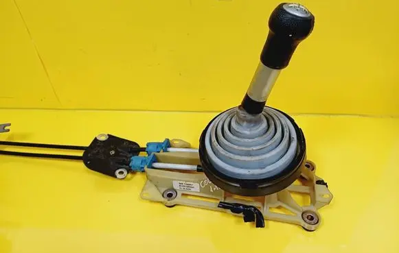 Mitsubishi Colt Gear shifter/selector MN178047