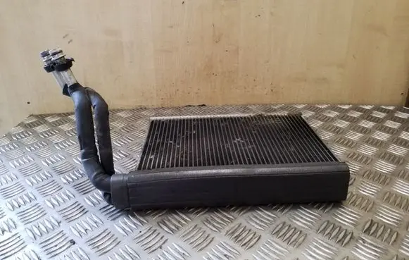 Air conditioning (A/C) radiator (interior)