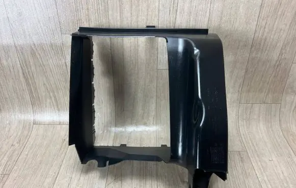 Porsche Cayenne (9Y0 9Y3) Intercooler air guide/duct channel 9Y0117335R