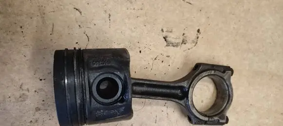 Renault Trafic II (X83) Piston with connecting rod 080340