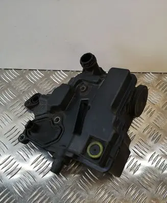 Ford Galaxy Oil breather separator 9671271480 9670033180