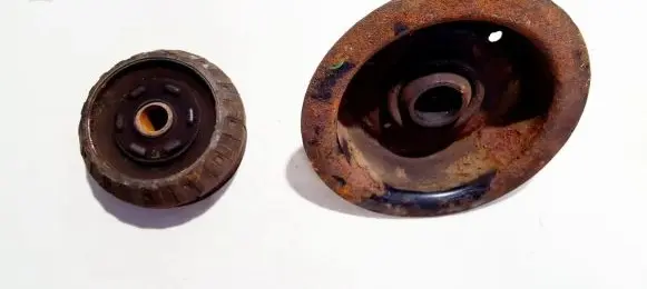 Opel Omega B1 Coil spring mount 90251358