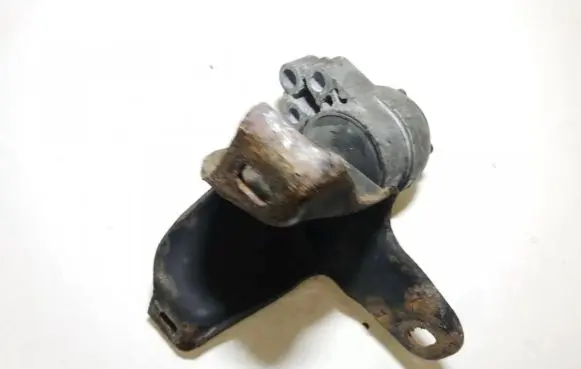 Ford Focus Engine mount bracket 98ab6037cd 98ab-6037-cd