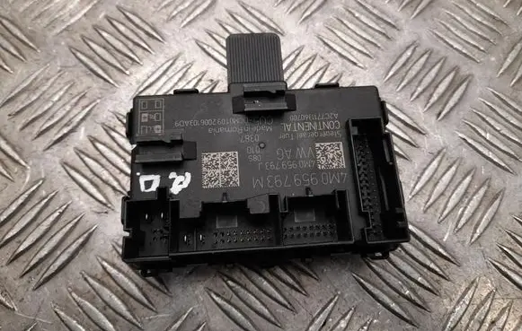 Audi e-tron Door control unit/module 4M0959793M