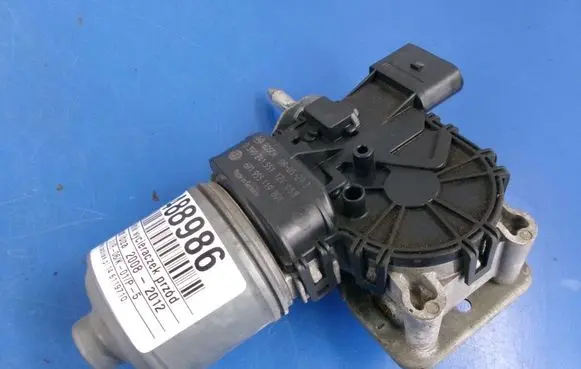 Seat Ibiza IV (6J,6P) Front wiper linkage and motor 6R1955119
