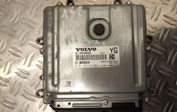 Volvo V60 Engine control unit/module 31355882 1039S57128 0281019244