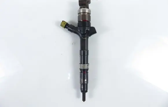 Toyota Corolla E120 E130 Fuel injector 236700G010