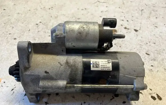 Opel Astra K Starter motor 12681389