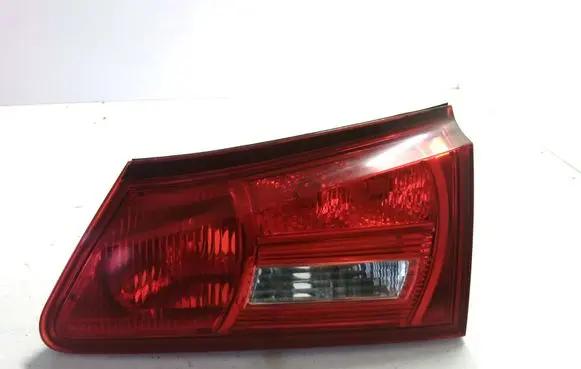 Lexus IS 220D-250-350 Tailgate rear/tail lights