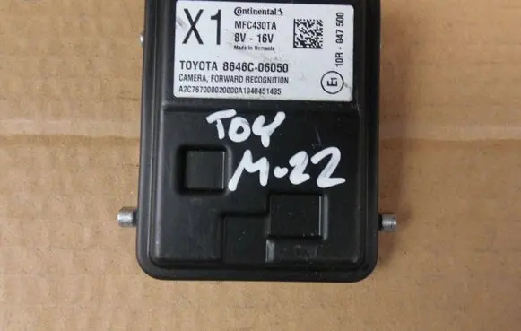 Toyota Camry VIII XV70 Windshield/windscreen camera 8646C06050