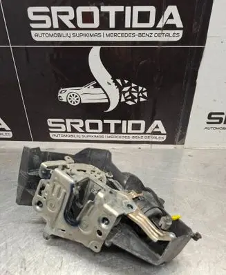 Mercedes-Benz E W210 Rear door lock 2027300535