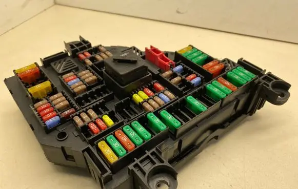 BMW 5 GT F07 Fuse module 9264923 07285219 100315