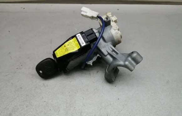 Toyota Yaris Ignition lock 45020521 8978352020 627727000