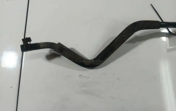 Nissan X-Trail T30 Engine coolant pipe/hose 