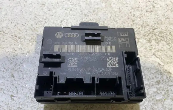 Audi A1 Door control unit/module 8X0959792F