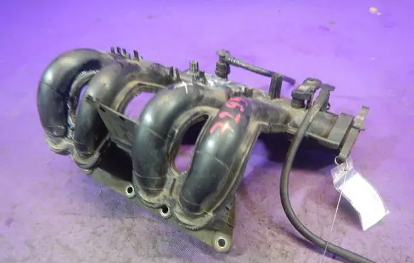 Renault Clio II Intake manifold