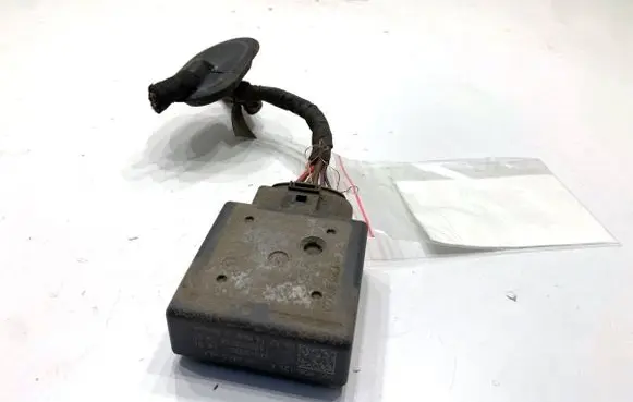 Volkswagen PASSAT B8 Other control units/modules 5Q0906121F