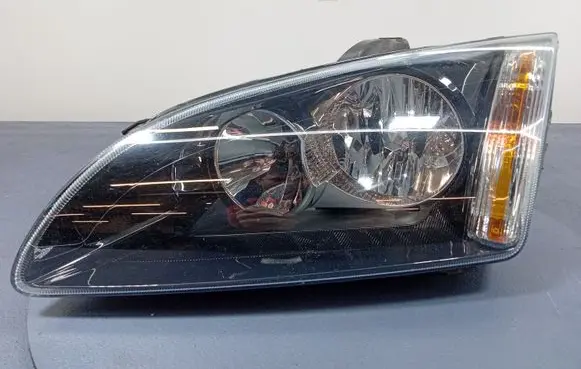 Ford Focus Headlight/headlamp 4M51-13101-JB