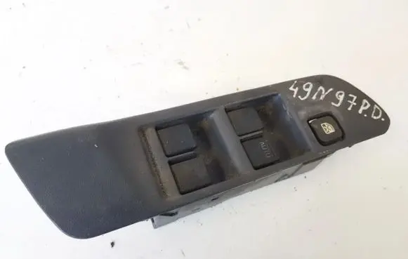 Nissan Primera Electric window control switch