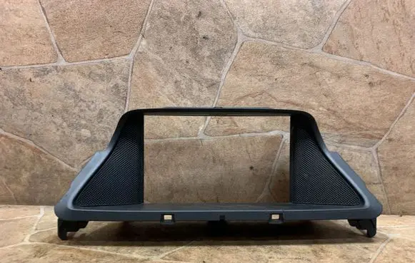 Mercedes-Benz CLS C218 X218 Radio/GPS head unit trim A2186800136