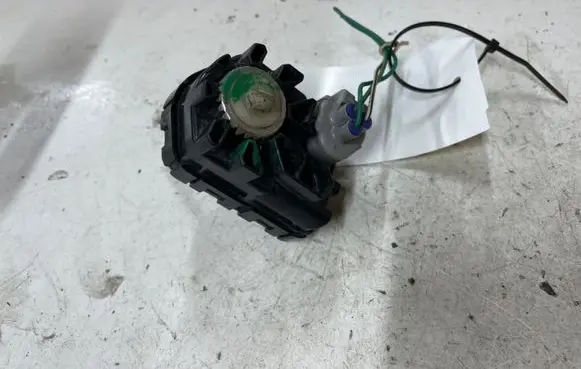 Toyota Avensis T250 Headlight level adjustment motor 