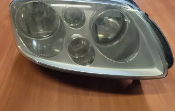 Volkswagen Touran I Headlight/headlamp 1305235780