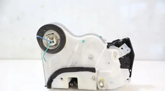 Suzuki Celerio Rear door lock