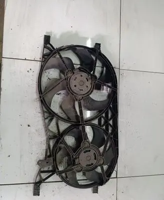 Renault Vel Satis Radiator cooling fan shroud