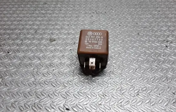 Audi A8 S8 D2 4D Other relay 443951254A