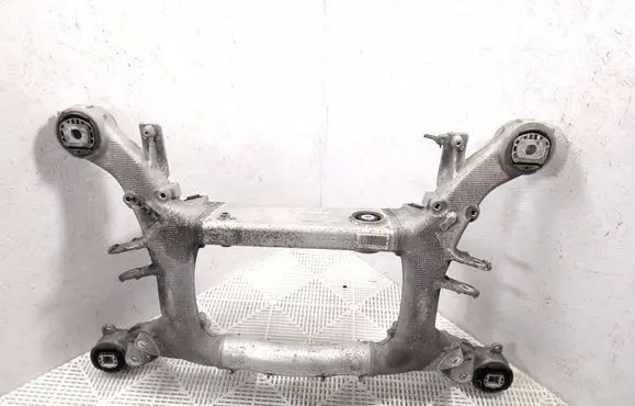 BMW 8 G15 Rear subframe 6873232 677895 677896