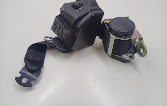 Maserati Levante Rear seatbelt 6700630630