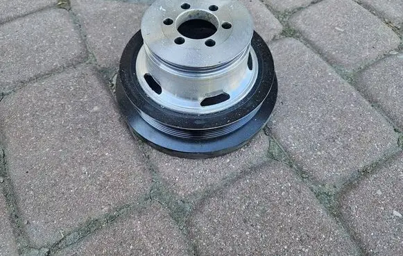 Opel Mokka B Crankshaft pulley 9834309980