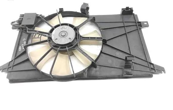 Mazda 5 Radiator cooling fan shroud