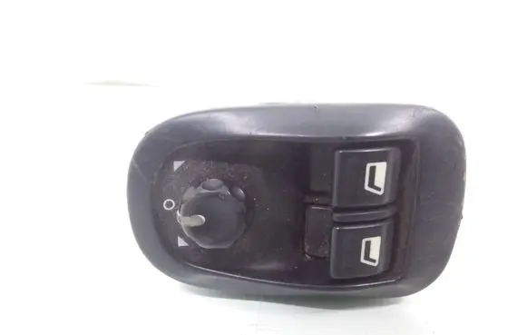 Peugeot 206 Electric window control switch 11530