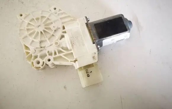 BMW 5 GT F07 Front door window regulator motor 942889100