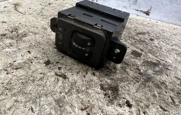 Seat heating switch