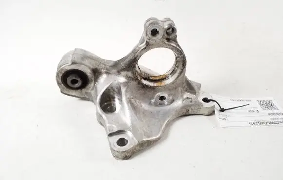 Engine mounting bracket