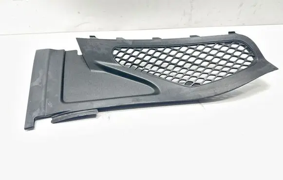 Porsche Cayenne (92A) Wiper trim 7P5819176H 40E0002 7P5819176J