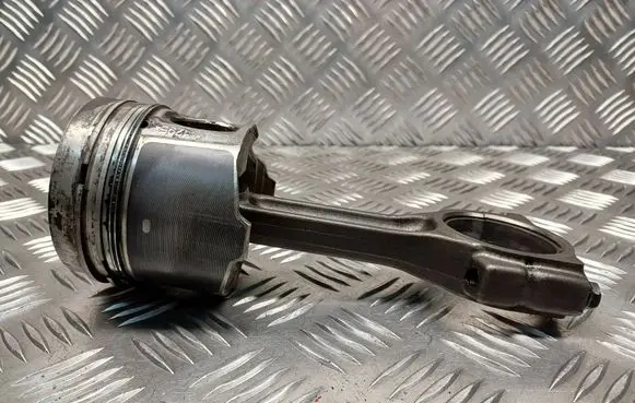 Renault Megane II Piston with connecting rod 1295