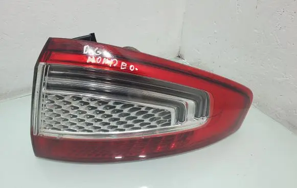 Ford Mondeo MK IV Rear/tail lights BS7113404A