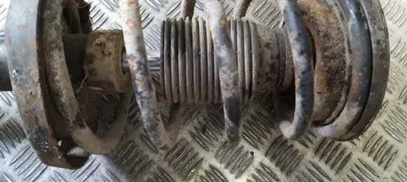 Opel Omega B1 Front coil spring
